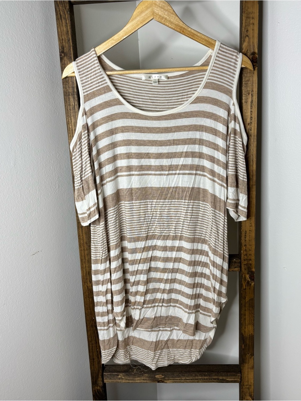 Cyrus Striped Cold-Shoulder Women's Top Size L